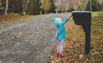 Girl Sends Letters to Late Mom Asking to Take Her Away from Aunt, Gets a Reply in Mailbox — Story of the Day